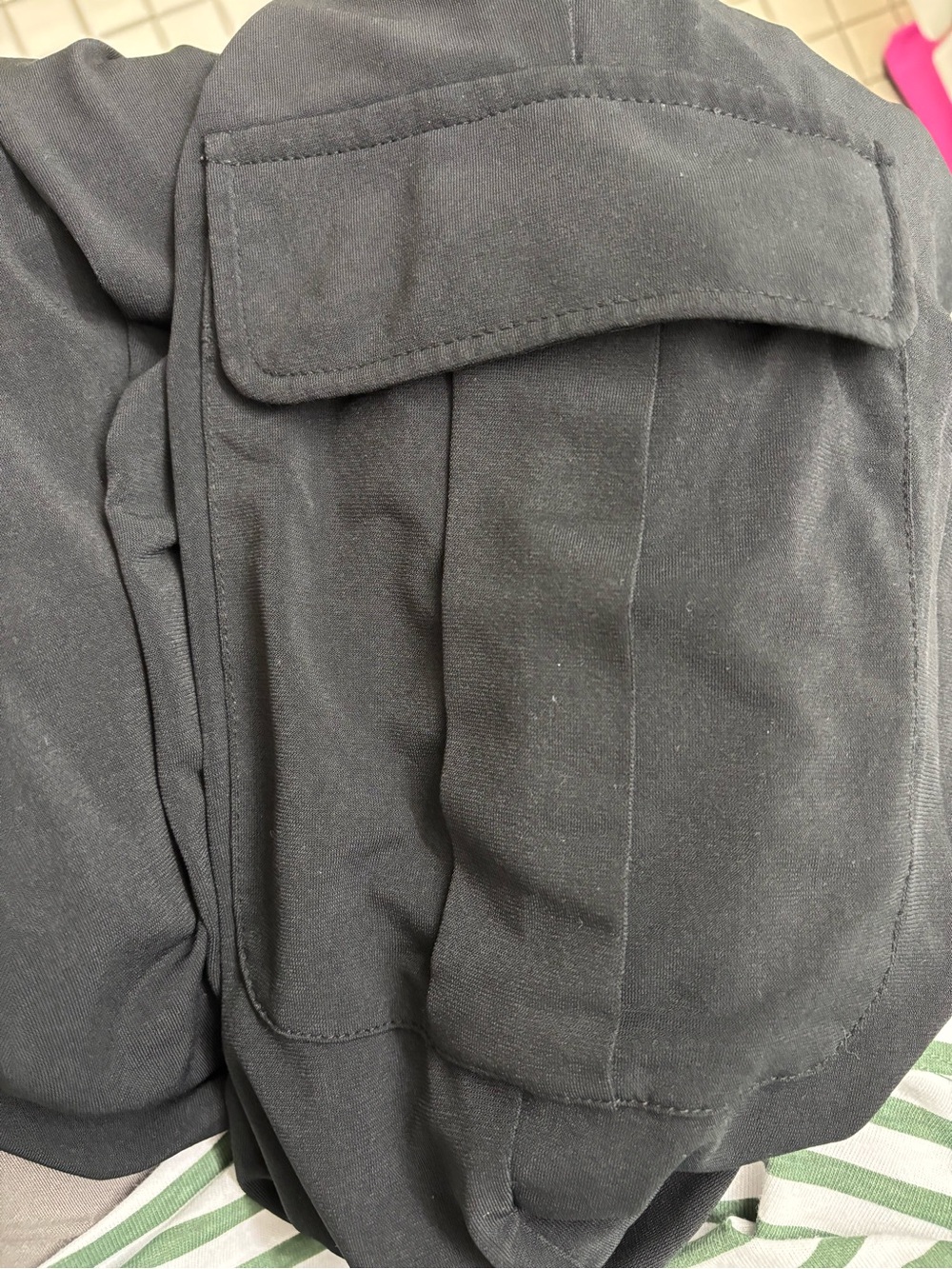Lisa Rinna cargo joggers - Picture 6 of 7